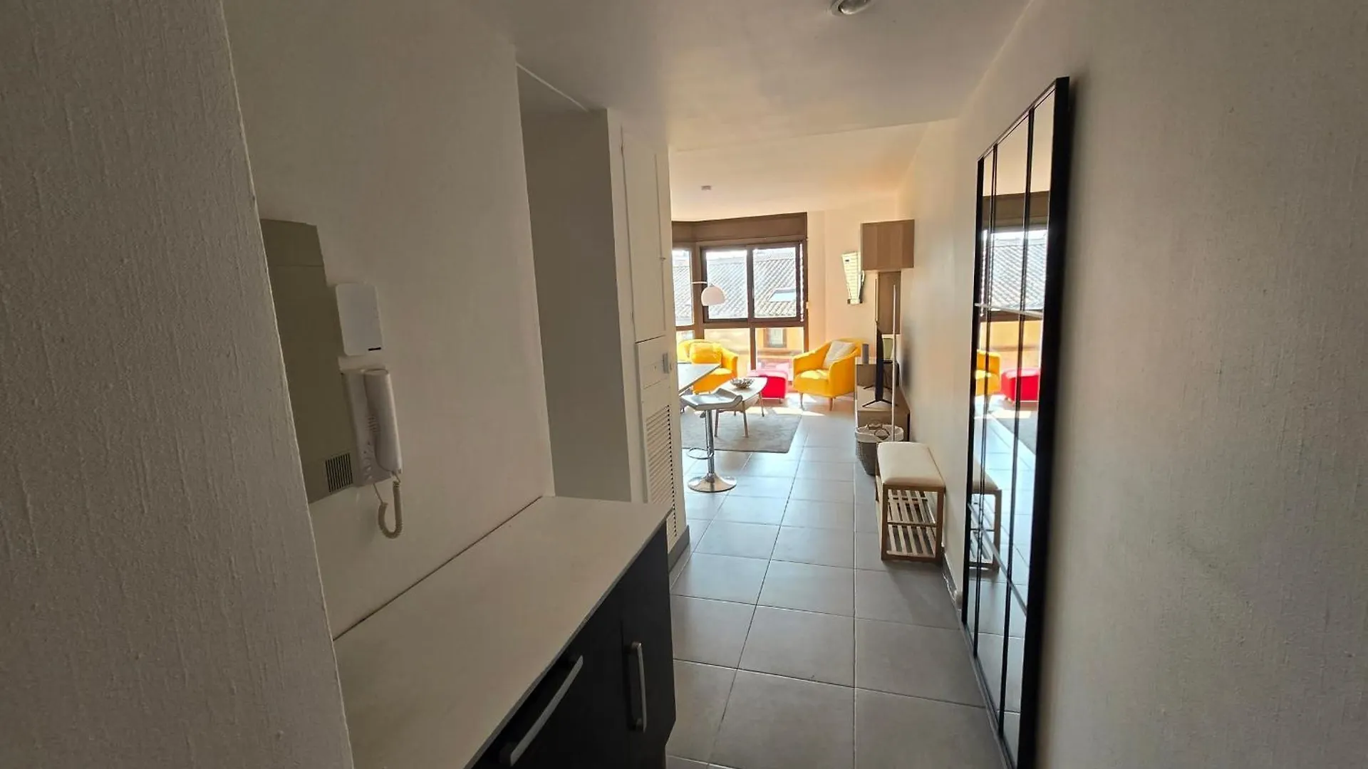 Attractive T2 Apartment - Right In The City Center 0*, تولوز