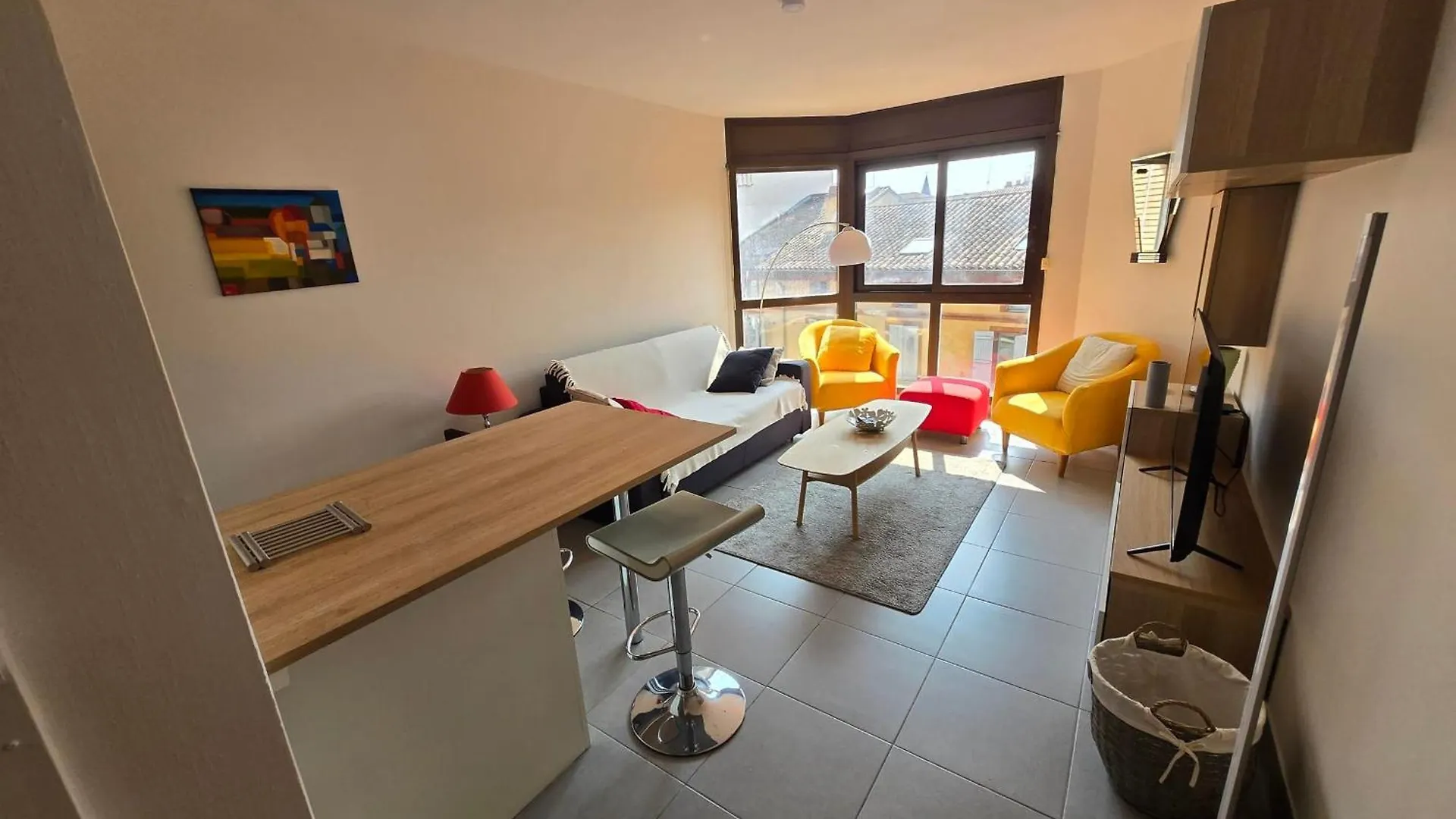 Attractive T2 Apartment - Right In The City Center