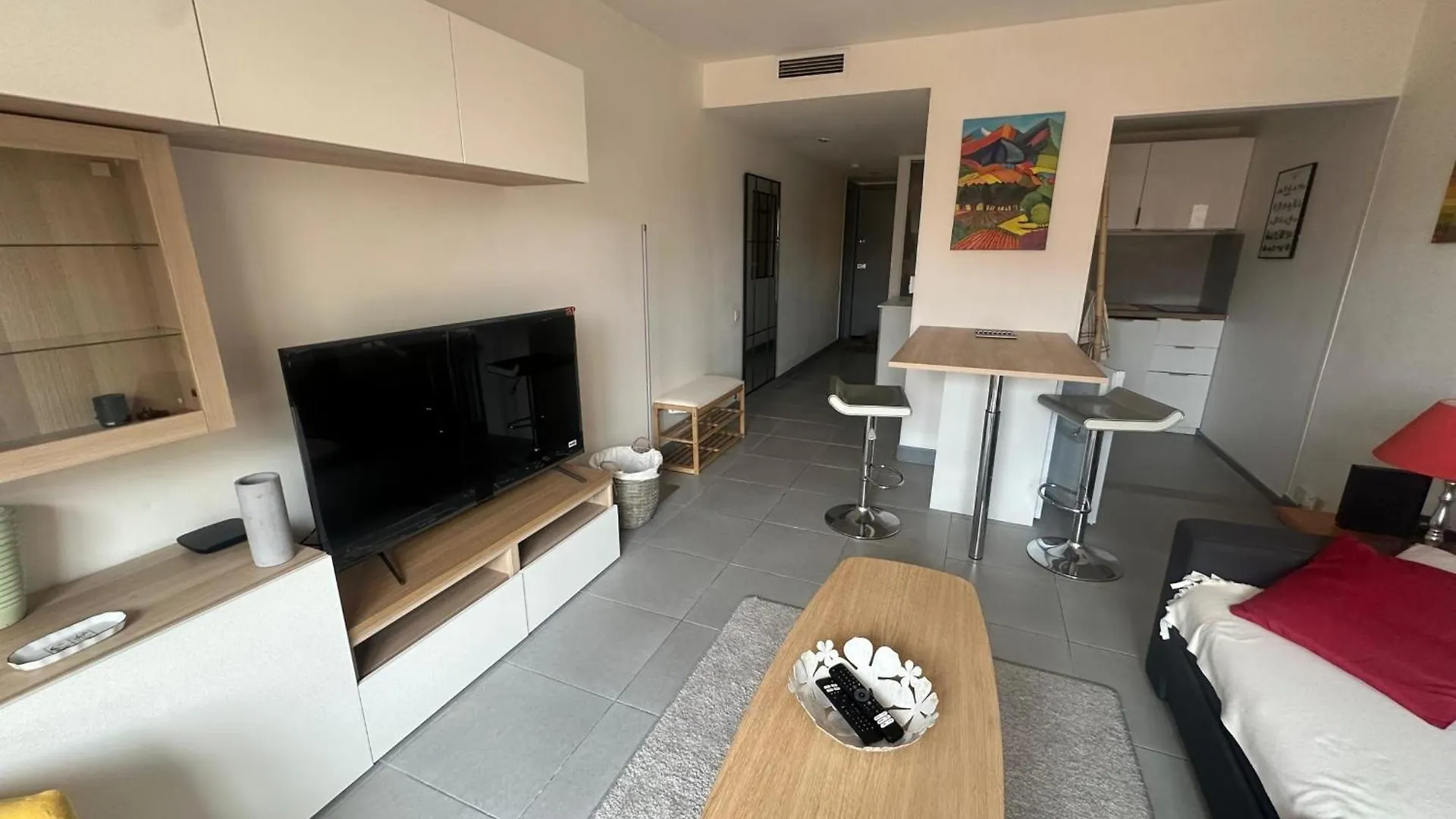 Attractive T2 Apartment - Right In The City Center